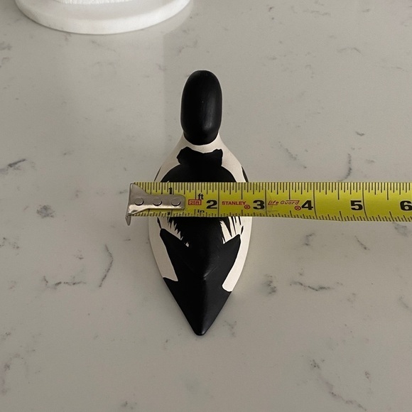 Duck Decoy Black and White Small Hand Painted and Signed Ceramic Figurine - Picture 10 of 10